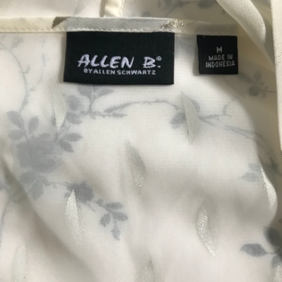 Cream and Gold Top - Picture 2 of 4